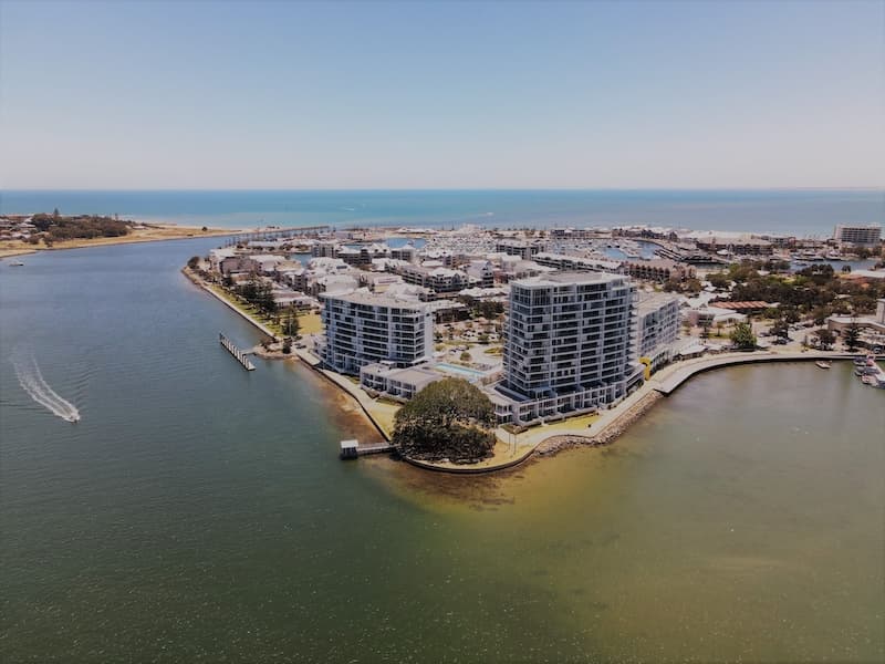 Stingray Point, Mandurah waterways