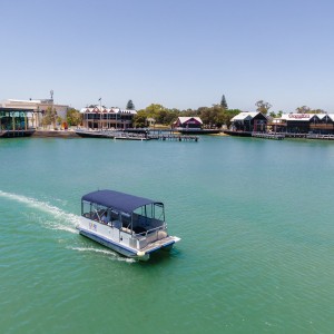 Pontoon heading out for a cruise in Mandurah