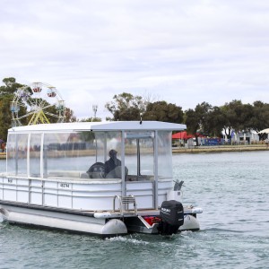 Mandurah Boat hire premium pontoon