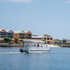 Party pontoon hire Mandura